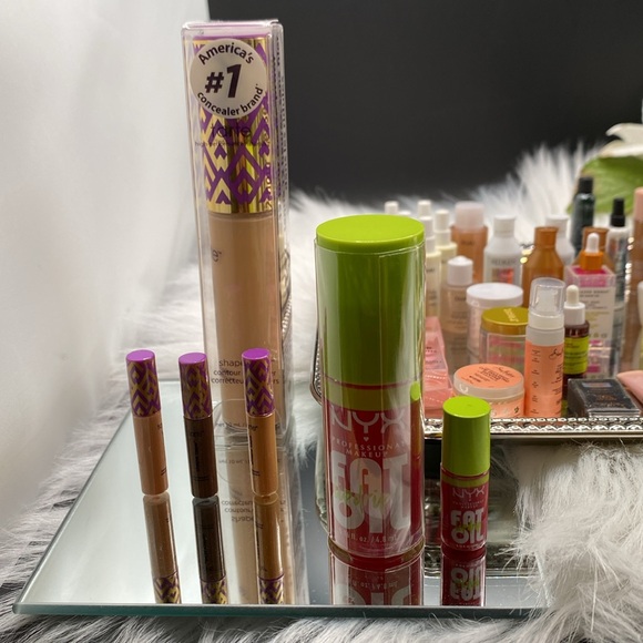 COLLECTABLE MINI MAKEUP, BARBIE, Doll Makeup, NEW! - Picture 5 of 8